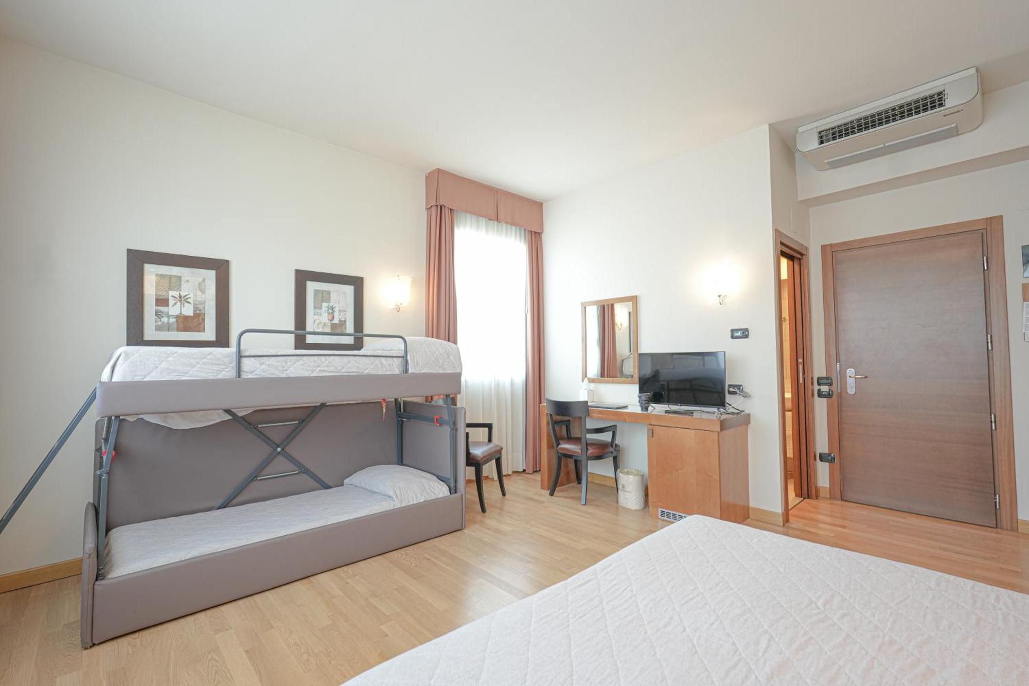 Hotel Europa Reggio Emilia Kültér fotó