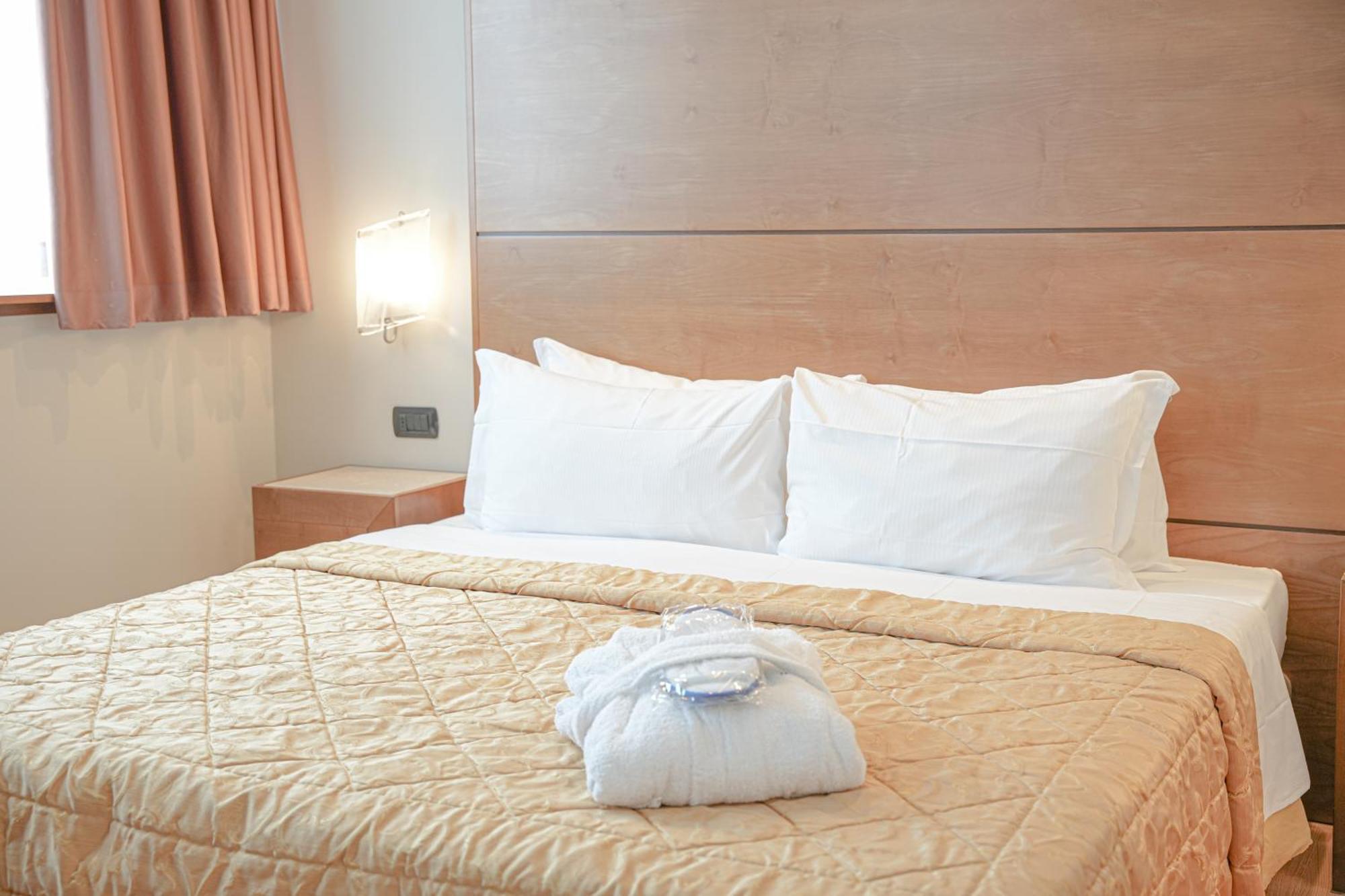 Hotel Europa Reggio Emilia Kültér fotó